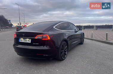 Седан Tesla Model 3 2019 в Киеве