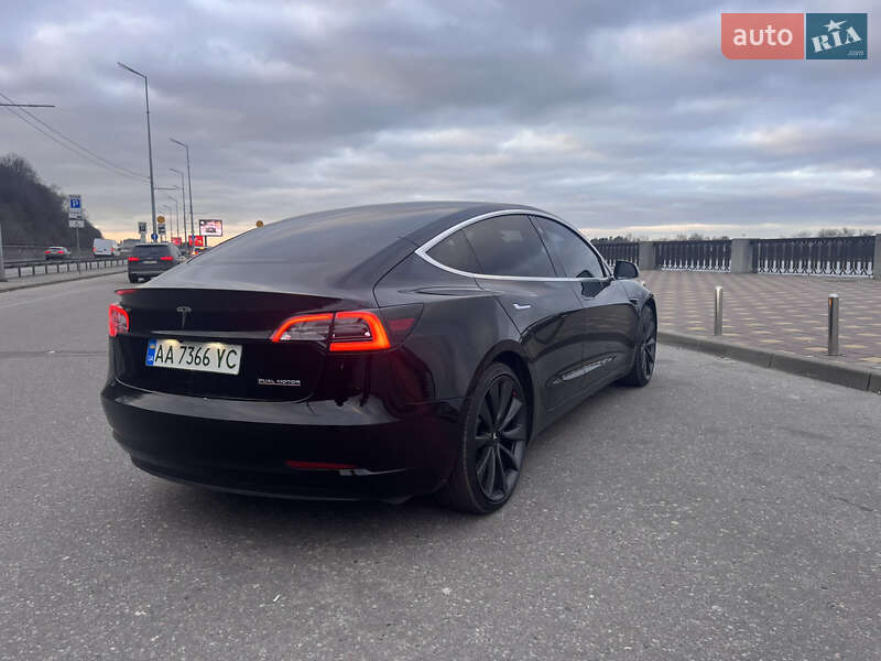 Седан Tesla Model 3 2019 в Киеве фото 3 Седан Tesla Model 3 2019 в Киеве