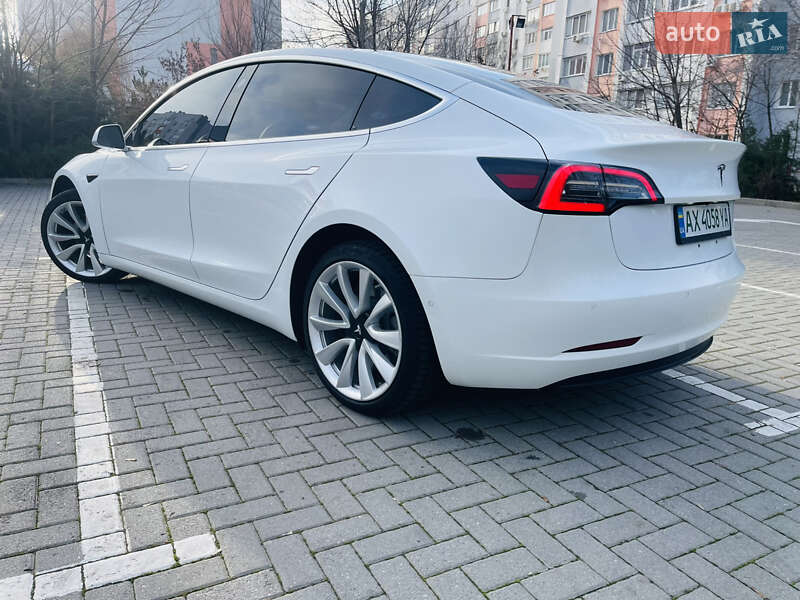 Седан Tesla Model 3 2018 в Харькове фото 2 Седан Tesla Model 3 2018 в Харькове