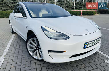Седан Tesla Model 3 2018 в Харькове