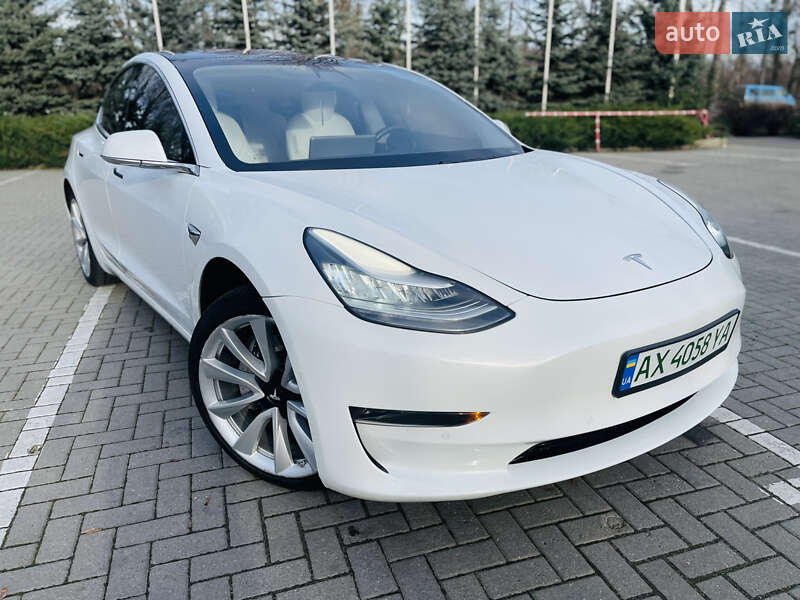 Седан Tesla Model 3 2018 в Харькове фото 6 Седан Tesla Model 3 2018 в Харькове