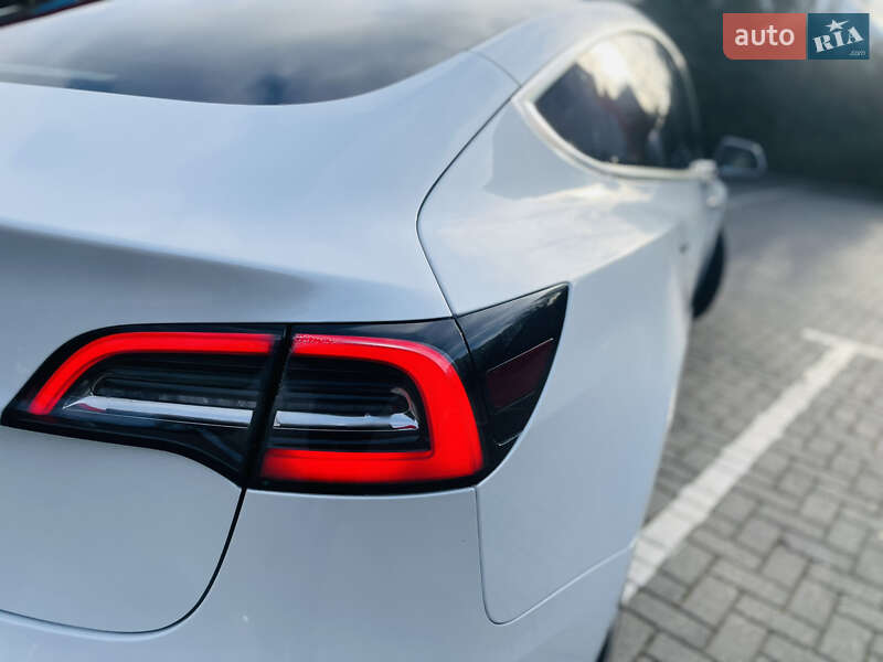 Седан Tesla Model 3 2018 в Харькове фото 12 Седан Tesla Model 3 2018 в Харькове