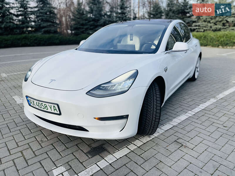 Седан Tesla Model 3 2018 в Харькове фото 15 Седан Tesla Model 3 2018 в Харькове