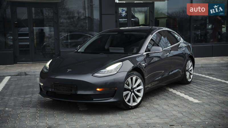 Седан Tesla Model 3 2018 в Киеве фото 4 Седан Tesla Model 3 2018 в Киеве