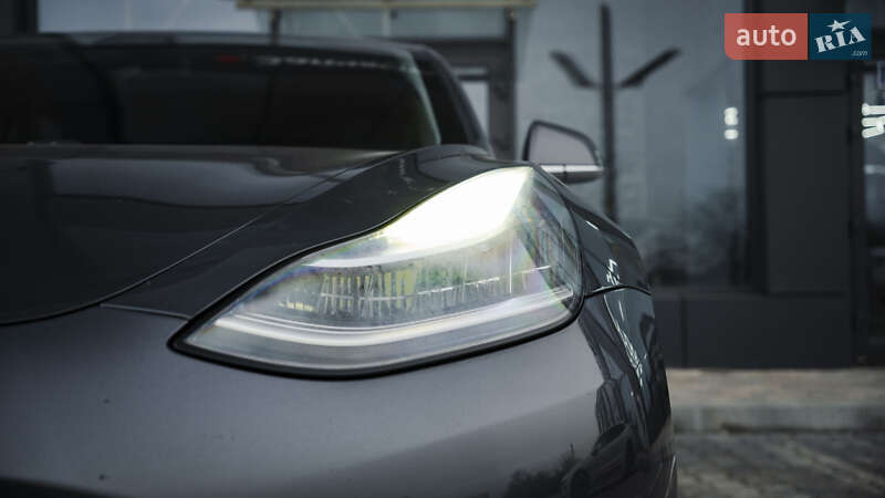 Седан Tesla Model 3 2018 в Киеве фото 7 Седан Tesla Model 3 2018 в Киеве