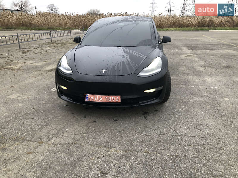 Седан Tesla Model 3 2019 в Харькове