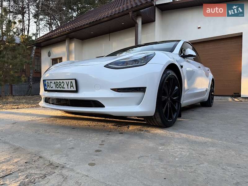 Седан Tesla Model 3 2020 в Ковеле