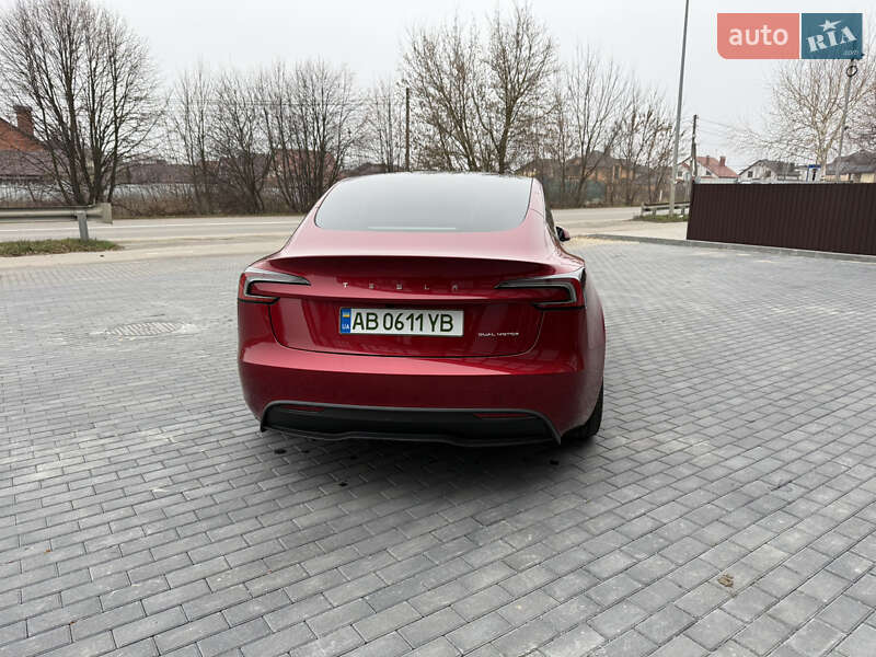 Седан Tesla Model 3 2024 в Виннице