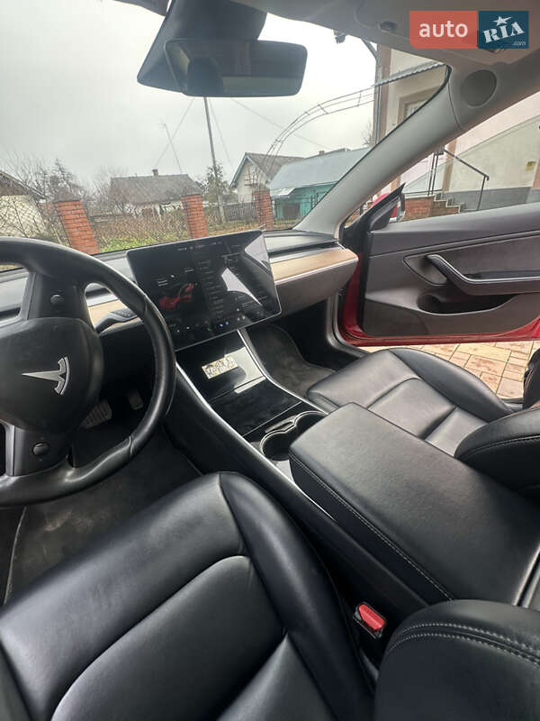 Седан Tesla Model 3 2018 в Львове фото 12 Седан Tesla Model 3 2018 в Львове