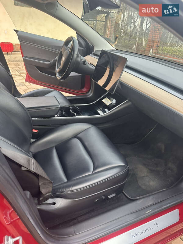 Седан Tesla Model 3 2018 в Львове фото 15 Седан Tesla Model 3 2018 в Львове