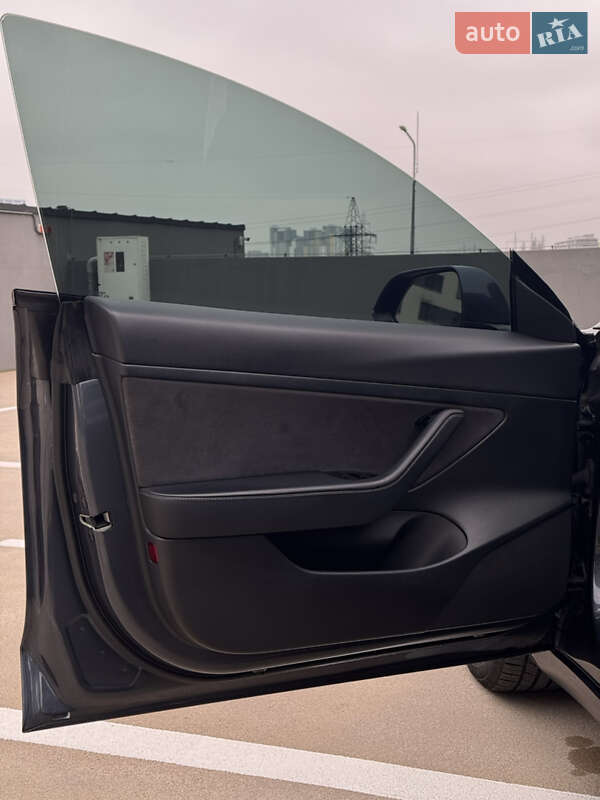 Седан Tesla Model 3 2020 в Киеве фото 19 Седан Tesla Model 3 2020 в Киеве