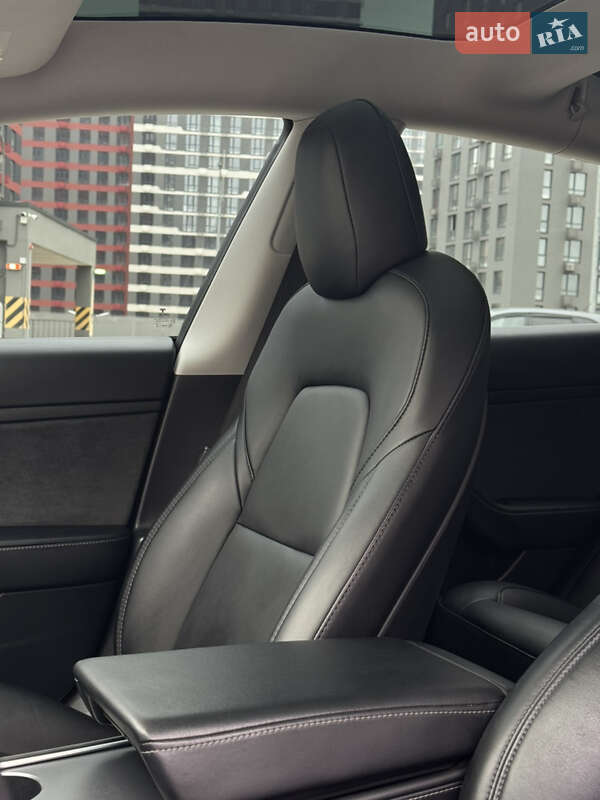 Седан Tesla Model 3 2020 в Киеве фото 23 Седан Tesla Model 3 2020 в Киеве