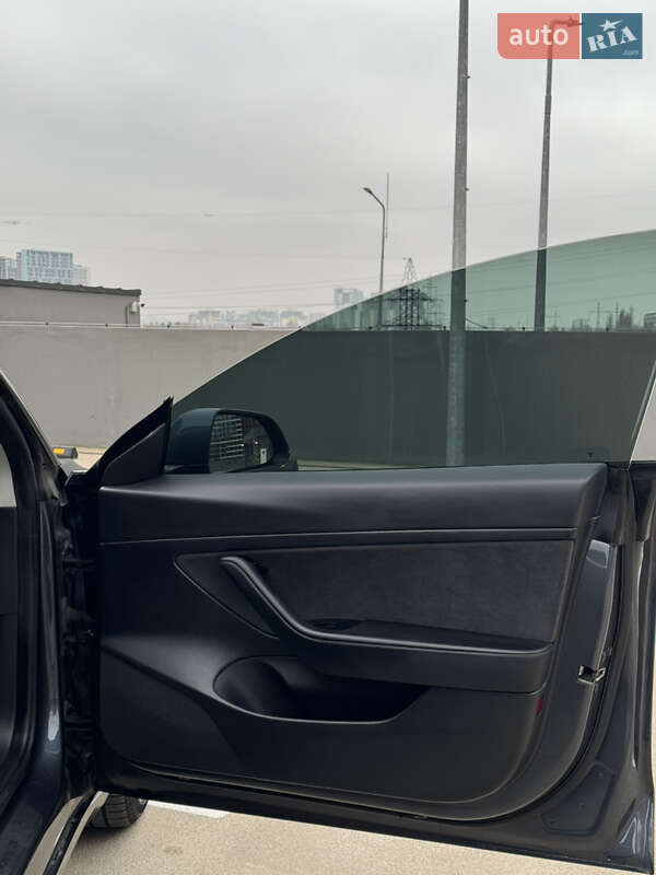 Седан Tesla Model 3 2020 в Киеве фото 27 Седан Tesla Model 3 2020 в Киеве