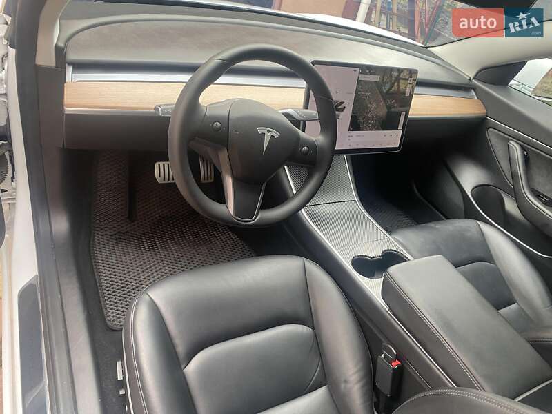 Седан Tesla Model 3 2020 в Киеве фото 8 Седан Tesla Model 3 2020 в Киеве