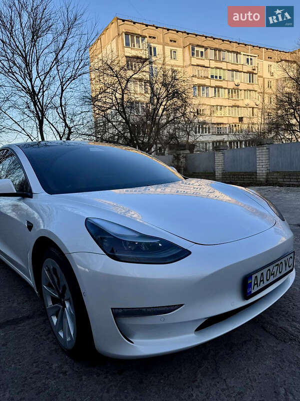 Tesla Model 3 2021