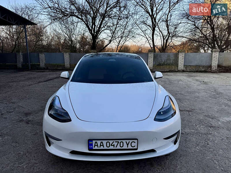 Седан Tesla Model 3 2021 в Киеве фото 10 Седан Tesla Model 3 2021 в Киеве