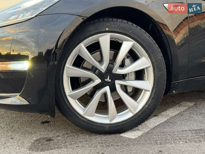 Седан Tesla Model 3 2019 в Львове фото 3 Седан Tesla Model 3 2019 в Львове
