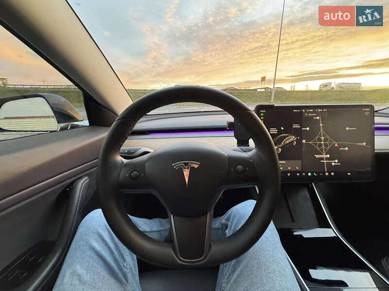 Седан Tesla Model 3 2019 в Львове фото 12 Седан Tesla Model 3 2019 в Львове