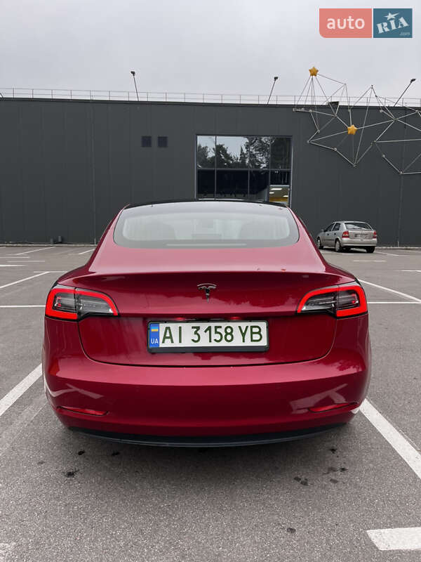 Седан Tesla Model 3 2019 в Киеве фото 5 Седан Tesla Model 3 2019 в Киеве