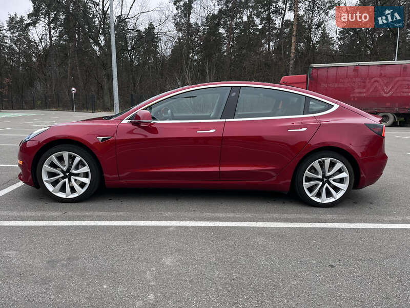 Седан Tesla Model 3 2019 в Киеве фото 6 Седан Tesla Model 3 2019 в Киеве