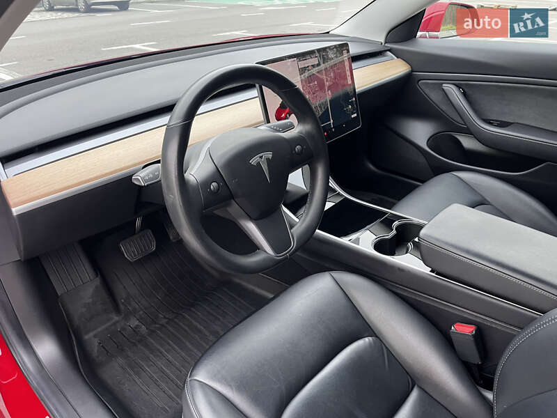 Седан Tesla Model 3 2019 в Киеве фото 18 Седан Tesla Model 3 2019 в Киеве