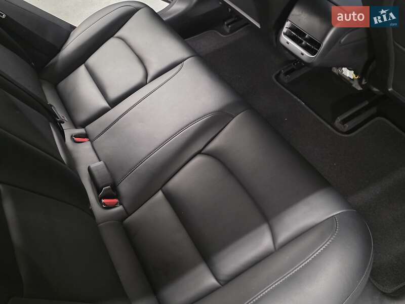 Седан Tesla Model 3 2018 в Львове фото 40 Седан Tesla Model 3 2018 в Львове