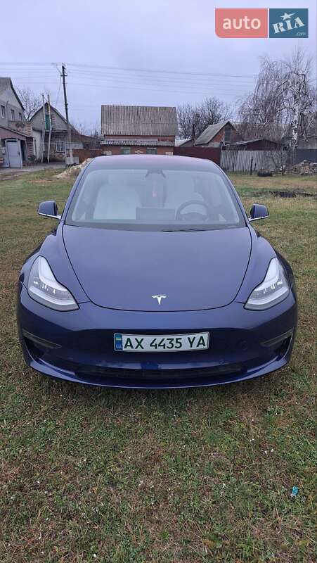 Седан Tesla Model 3 2018 в Харькове
