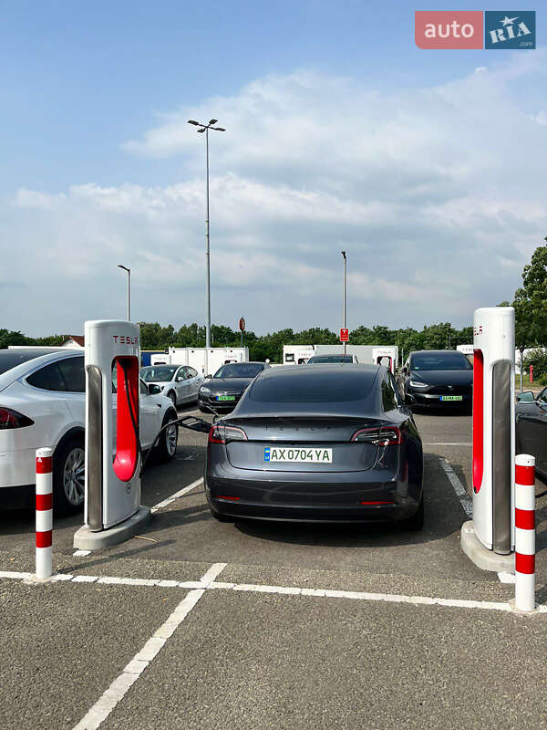Седан Tesla Model 3 2019 в Харькове