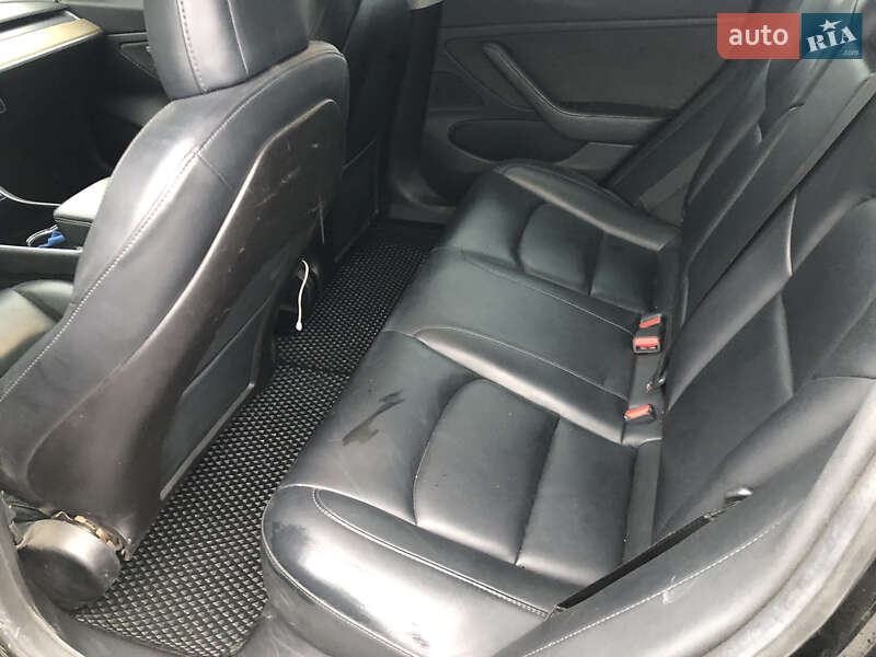 Седан Tesla Model 3 2019 в Харькове