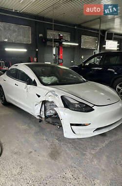 Седан Tesla Model 3 2022 в Днепре