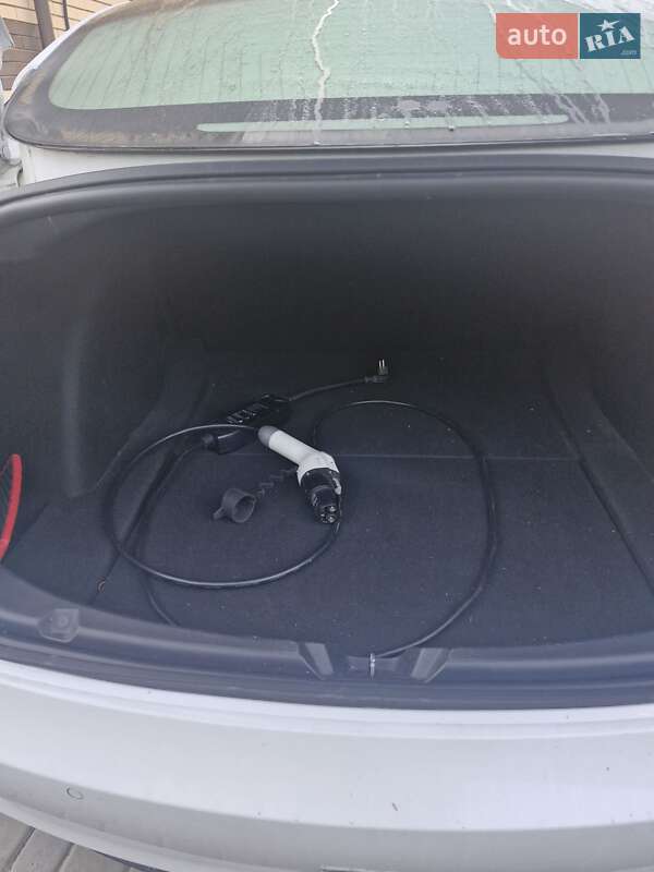 Седан Tesla Model 3 2020 в Виннице фото 5 Седан Tesla Model 3 2020 в Виннице