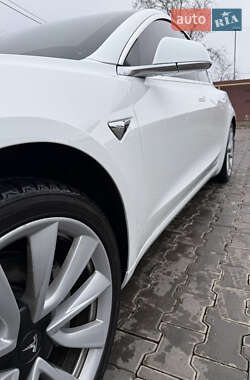 Седан Tesla Model 3 2018 в Одессе
