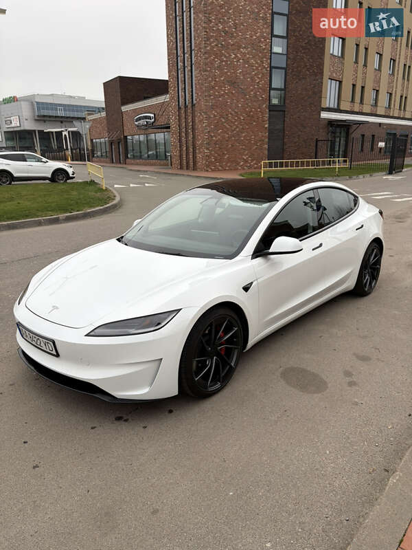 Седан Tesla Model 3 2024 в Киеве фото 5 Седан Tesla Model 3 2024 в Киеве