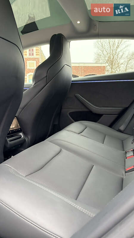 Седан Tesla Model 3 2024 в Киеве фото 12 Седан Tesla Model 3 2024 в Киеве