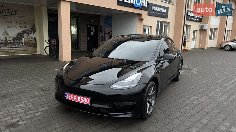 Седан Tesla Model 3 2021 в Луцке фото 4 Седан Tesla Model 3 2021 в Луцке