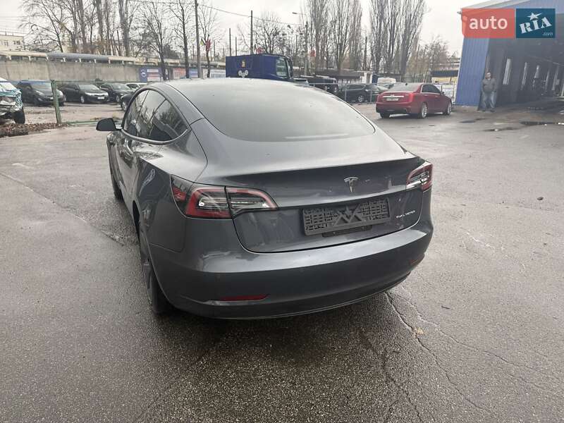 Седан Tesla Model 3 2022 в Киеве фото 16 Седан Tesla Model 3 2022 в Киеве