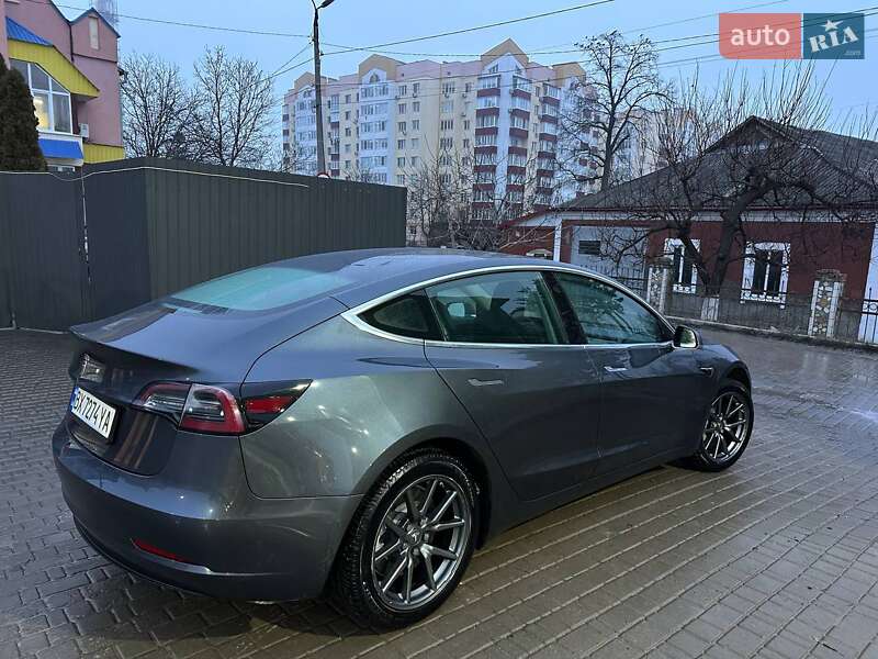 Седан Tesla Model 3 2020 в Каменец-Подольском фото 2 Седан Tesla Model 3 2020 в Каменец-Подольском