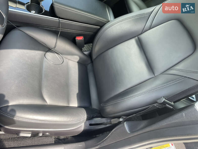 Седан Tesla Model 3 2019 в Львове фото 19 Седан Tesla Model 3 2019 в Львове