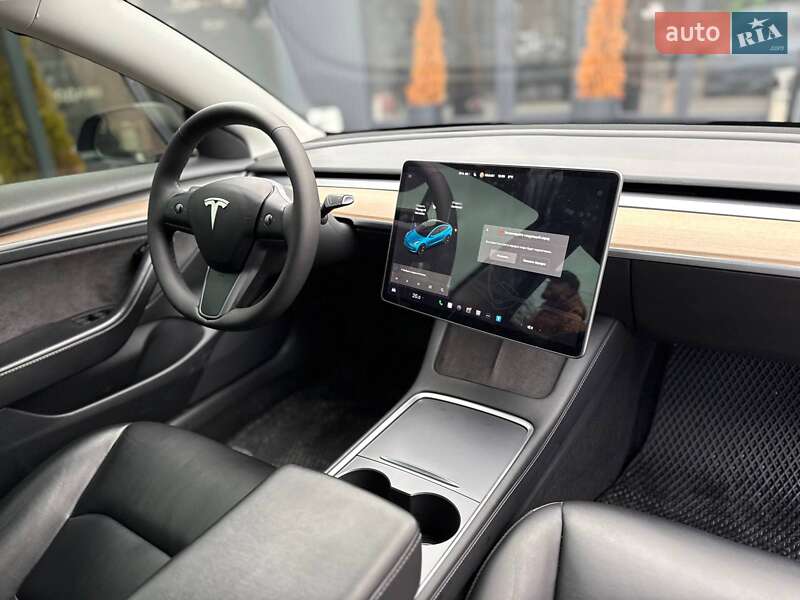 Седан Tesla Model 3 2021 в Киеве фото 28 Седан Tesla Model 3 2021 в Киеве