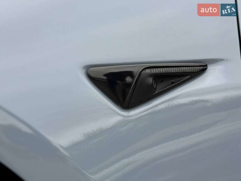 Седан Tesla Model 3 2021 в Киеве фото 10 Седан Tesla Model 3 2021 в Киеве