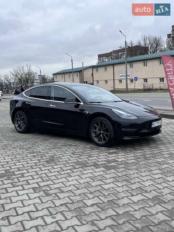 Седан Tesla Model 3 2018 в Тернополе фото 45 Седан Tesla Model 3 2018 в Тернополе
