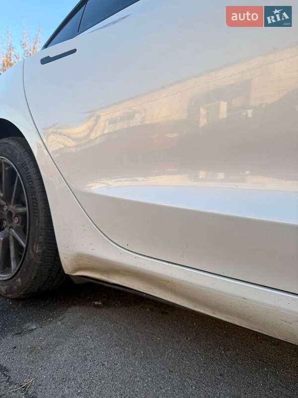 Седан Tesla Model 3 2022 в Киеве фото 14 Седан Tesla Model 3 2022 в Киеве
