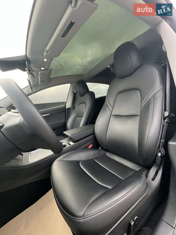 Седан Tesla Model 3 2023 в Луцке фото 21 Седан Tesla Model 3 2023 в Луцке