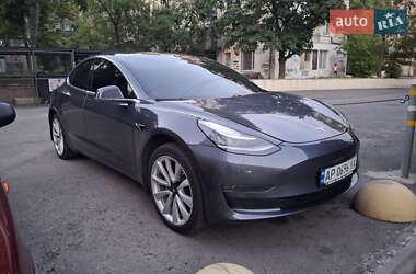 Седан Tesla Model 3 2018 в Запоріжжі