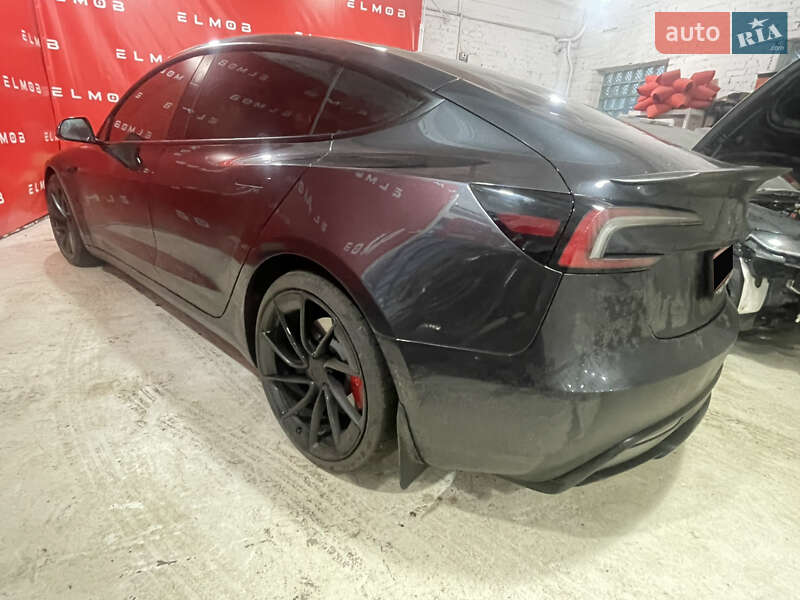 Седан Tesla Model 3 2024 в Киеве фото 4 Седан Tesla Model 3 2024 в Киеве