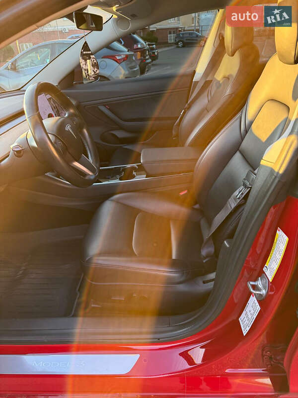 Седан Tesla Model 3 2018 в Николаеве фото 33 Седан Tesla Model 3 2018 в Николаеве