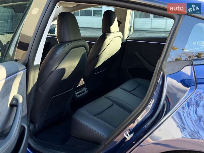 Седан Tesla Model 3 2024 в Киеве фото 15 Седан Tesla Model 3 2024 в Киеве