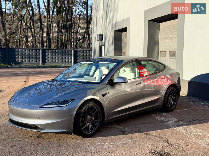 Седан Tesla Model 3 2025 в Киеве фото 4 Седан Tesla Model 3 2025 в Киеве