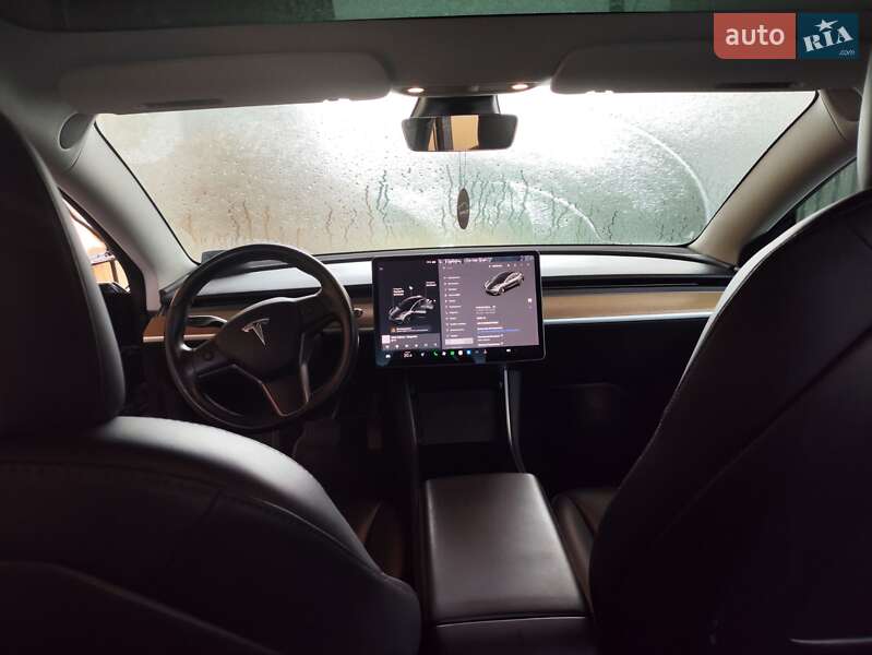 Седан Tesla Model 3 2018 в Львове фото 12 Седан Tesla Model 3 2018 в Львове