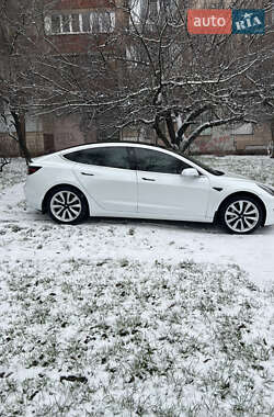 Седан Tesla Model 3 2019 в Киеве